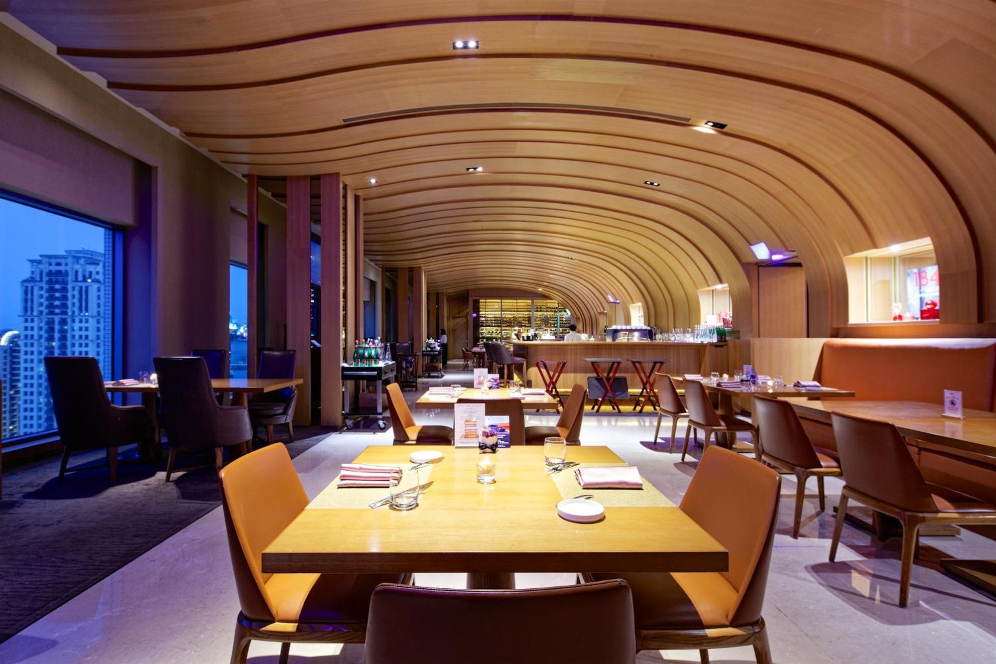 Millennium Hotel Taichung Extérieur photo The interior of the restaurant