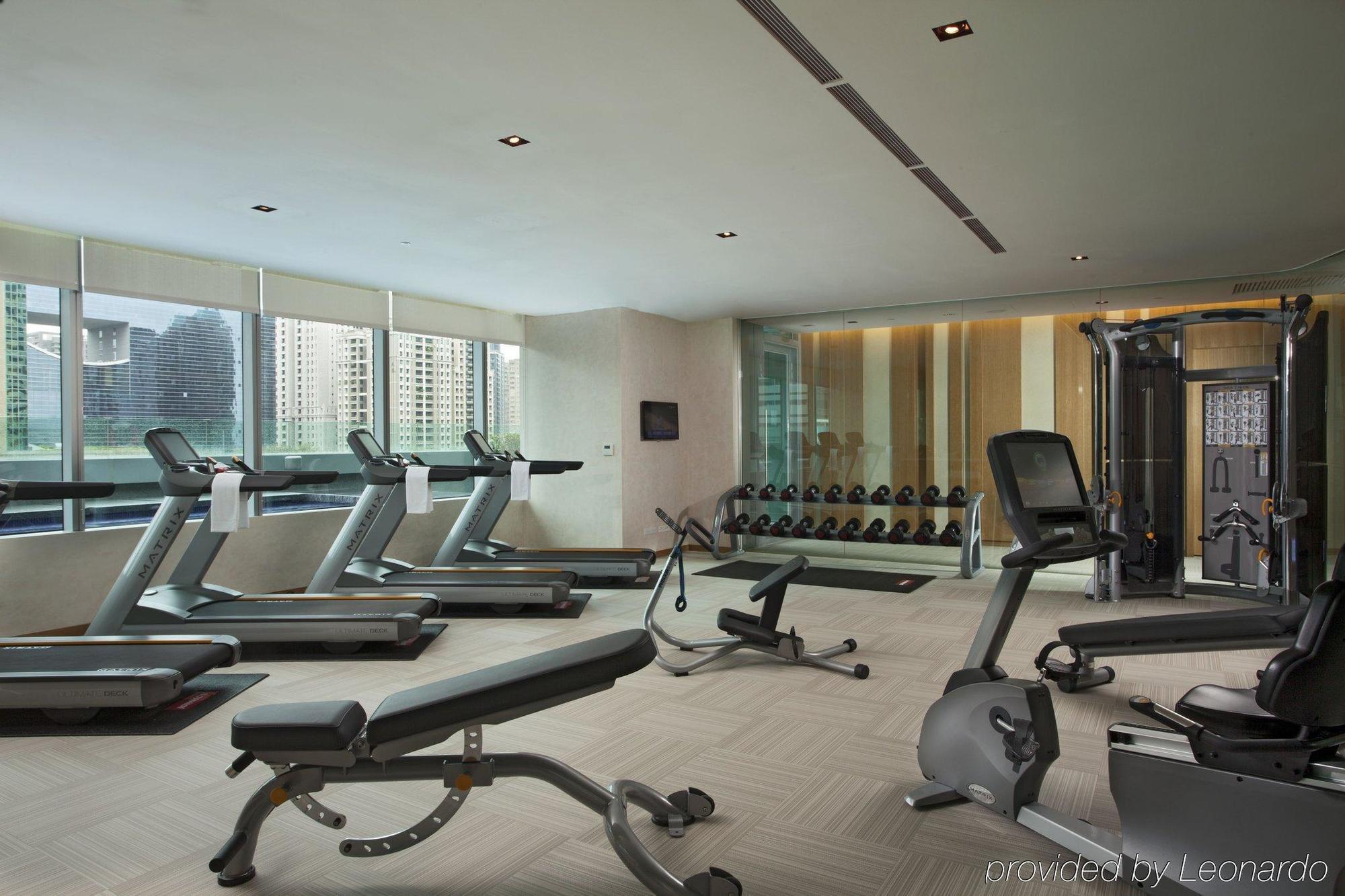 Millennium Hotel Taichung Extérieur photo The gym at the hotel