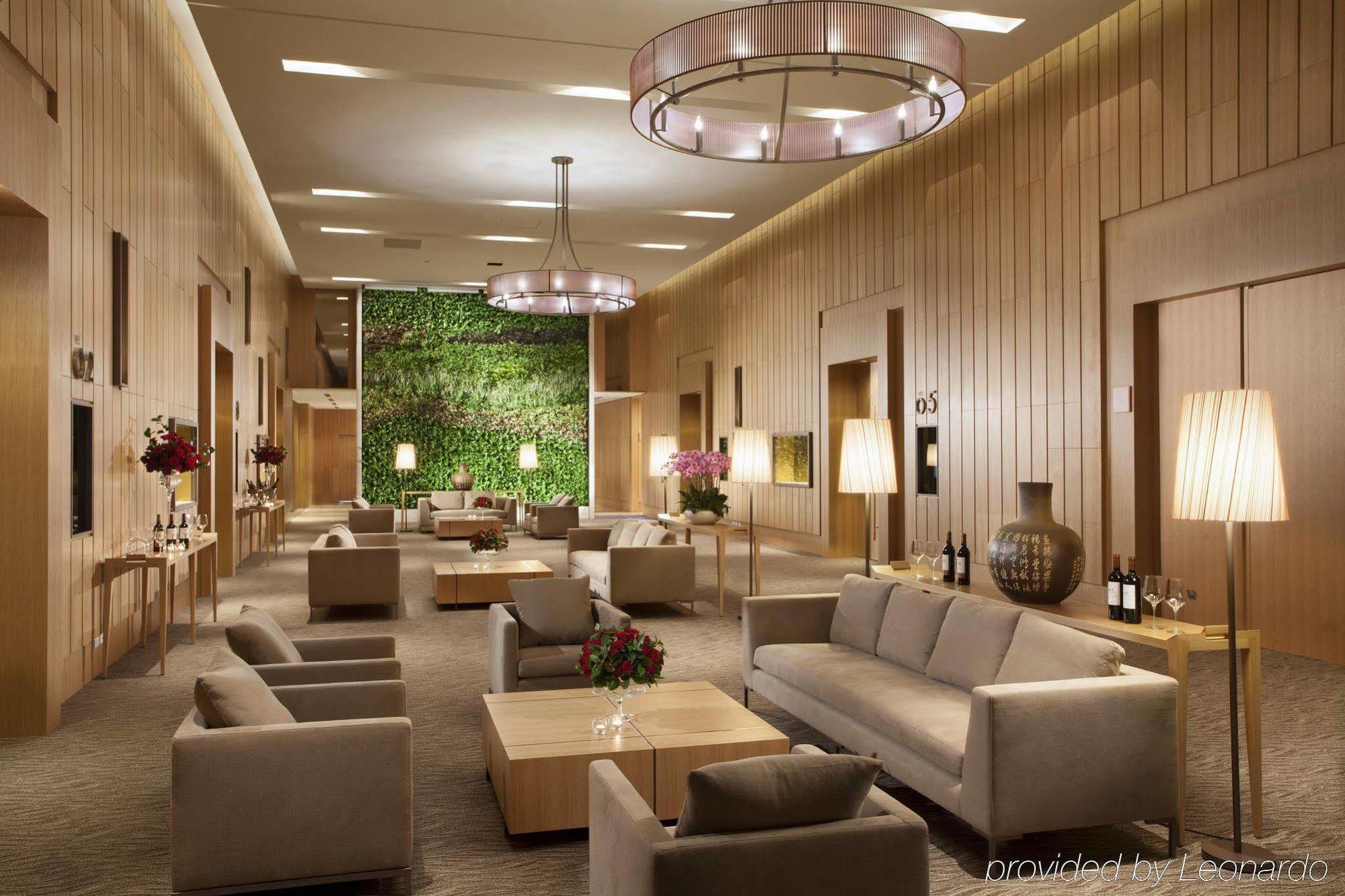 Millennium Hotel Taichung Extérieur photo The lounge at the airport